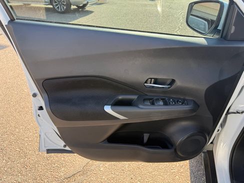 Certified 2023 Nissan Kicks SV FWD image 15