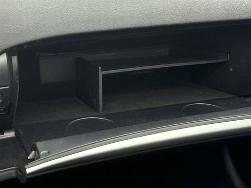 Used 2015 Lexus IS 250C image 39