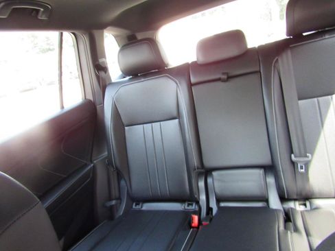 Used 2022 Volkswagen Tiguan SE R-Line AWD/4WD image 8