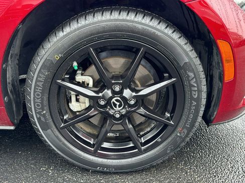 Used 2019 MAZDA MX-5 Miata Sport image 10