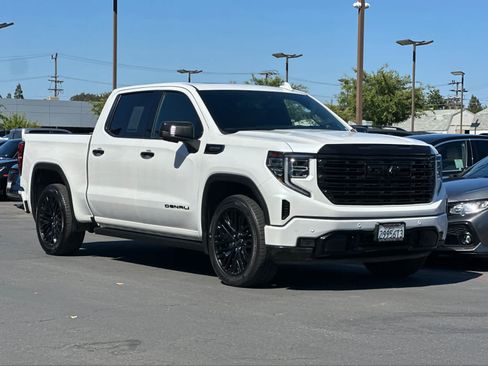 Used 2022 GMC Sierra 1500 Denali Ultimate AWD/4WD image 5