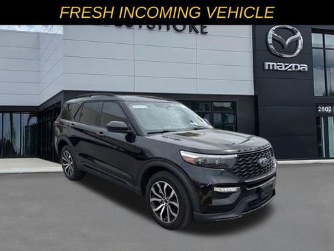 Used 2023 Ford Explorer ST image 1