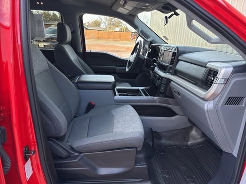 Used 2024 Ford F350 XLT w/ FX4 Off-Road Package image 12