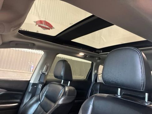 Used 2023 Nissan Murano SL w/ SL Moonroof Package AWD/4WD image 25