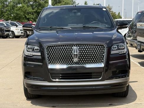 Used 2023 Lincoln Navigator Reserve AWD/4WD image 6