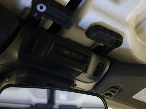 Used 2024 Jeep Wrangler Sport S image 22