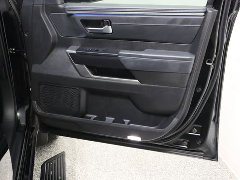 Used 2023 Toyota Tundra Platinum w/ Advanced Package image 42