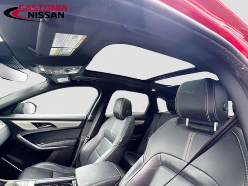 Used 2024 Jaguar F-PACE R-Dynamic S image 29