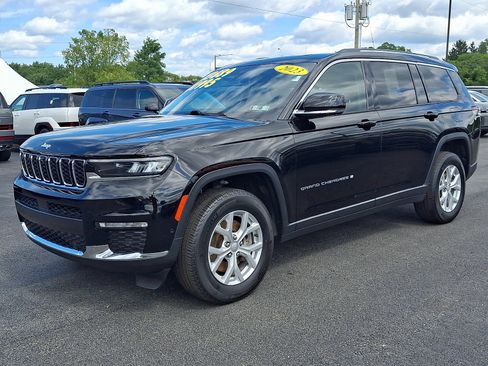 Used 2023 Jeep Grand Cherokee L Limited w/ Luxury Tech Group II AWD/4WD image 3