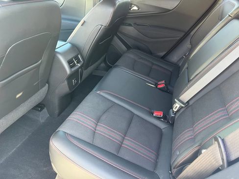 Used 2022 Chevrolet Equinox RS AWD/4WD image 13