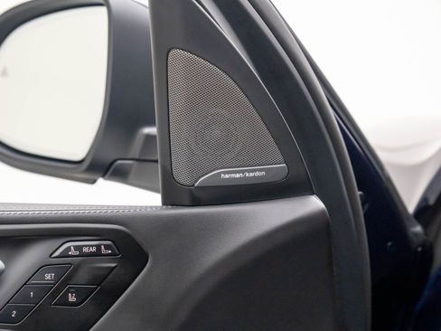 New 2026 BMW X7 xDrive40i w/ Premium Package image 14