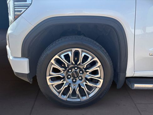 Used 2023 GMC Sierra 1500 Denali Ultimate AWD/4WD image 14