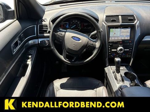 Used 2018 Ford Explorer Sport w/ Equipment Group 401A AWD/4WD image 11
