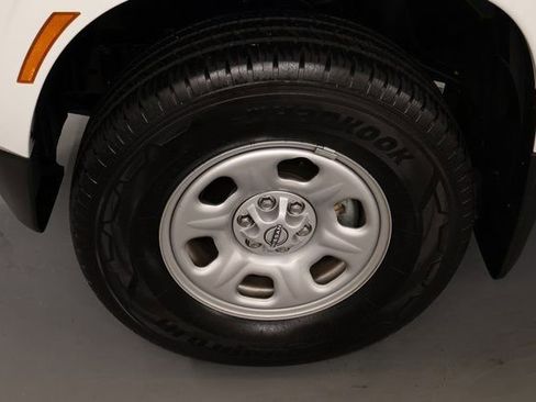 Certified 2025 Nissan Frontier S image 5