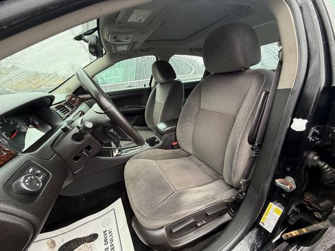Used 2014 Chevrolet Impala LT w/ LT Sunroof Package image 6