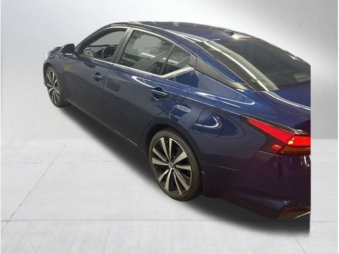 Used 2022 Nissan Altima 2.5 SR image 5