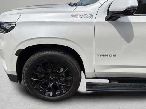 Used 2021 Chevrolet Tahoe High Country w/ Premium Package AWD/4WD image 36