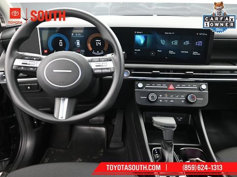 Used 2025 Hyundai Tucson SE AWD/4WD image 11