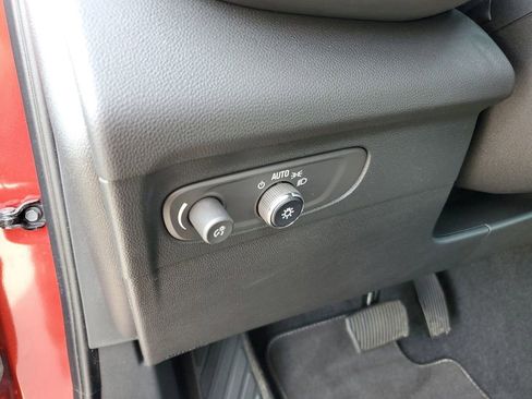 Used 2023 Buick Envision Essence AWD/4WD image 9