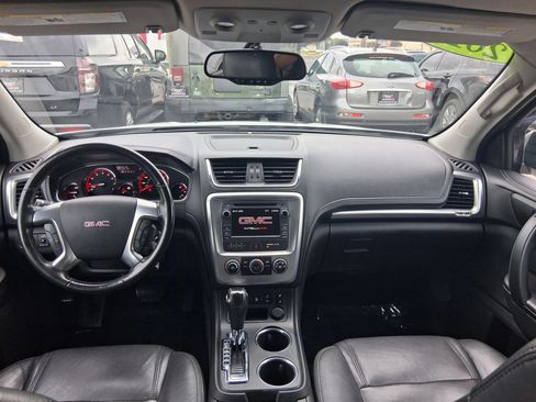 Used 2013 GMC Acadia SLE FWD image 16