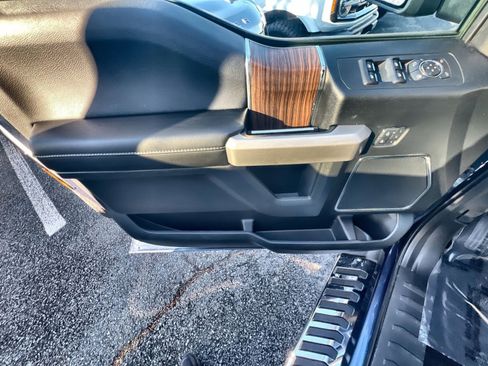 Used 2016 Ford F150 Lariat image 16