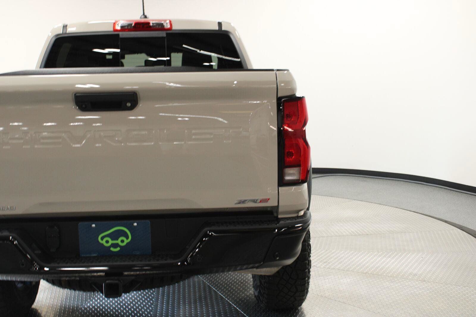 Certified 2026 Chevrolet Colorado ZR2 w/ Technology Package AWD/4WD image 25
