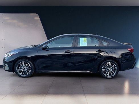 Certified 2023 Kia Forte GT-Line image 2