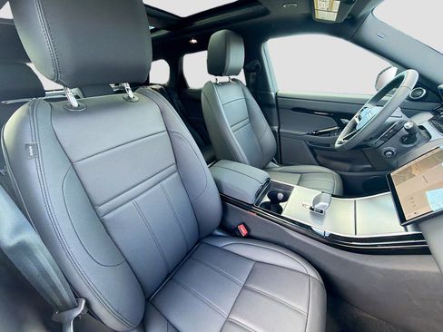 New 2026 Land Rover Range Rover Evoque S image 15