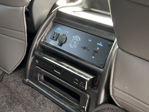 New 2025 Ford Transit 150 Low Roof AWD image 19