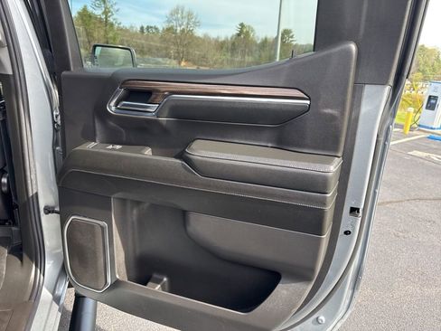 Used 2024 Chevrolet Silverado 1500 LT image 31