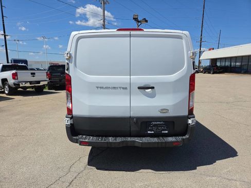 Used 2015 Ford Transit 150 130 Low Roof RWD image 4
