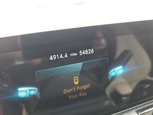 Used 2021 Mercedes-Benz GLA 250 4MATIC image 3
