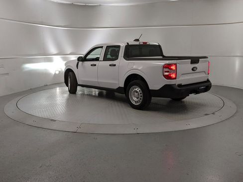 New 2025 Ford Maverick XL image 4