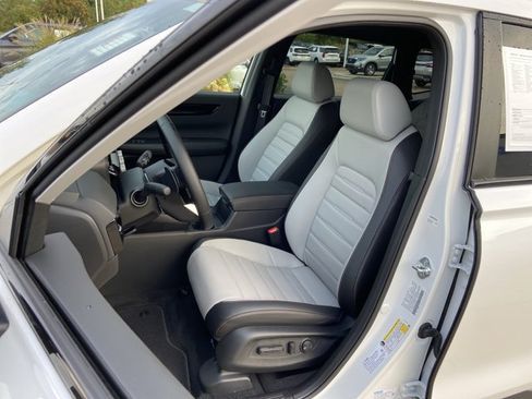 Used 2026 Honda CR-V Sport Touring image 18