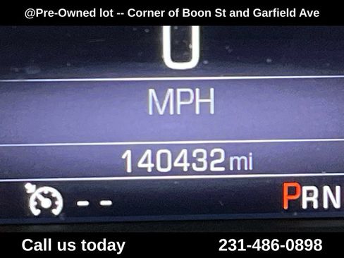 Used 2016 GMC Yukon SLT w/ Open Road Package AWD/4WD image 24