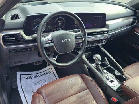 Used 2024 Kia Telluride SX Prestige AWD/4WD image 9