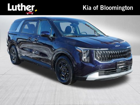 Certified 2025 Kia Carnival LXS image 1