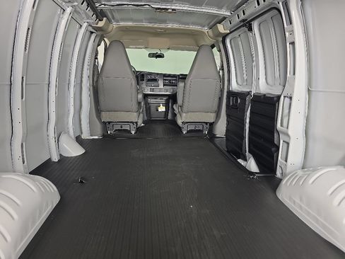 New 2026 Chevrolet Express 2500 w/ Driver Convenience Package RWD image 25