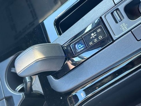 Used 2024 Toyota Prius LE image 13