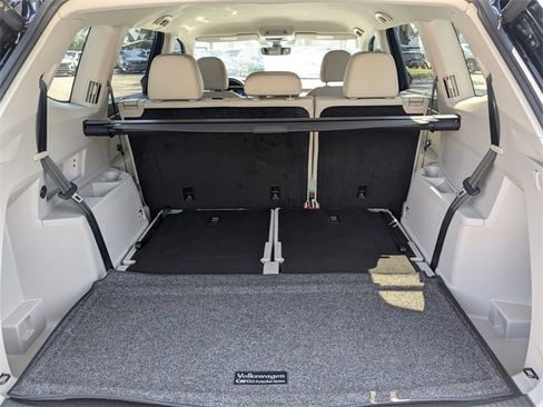 New 2026 Volkswagen Atlas SE image 13