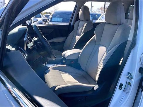 Used 2023 Subaru Ascent Premium w/ Convenience Package image 25