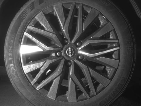 Used 2025 Nissan Altima 2.5 SV image 15