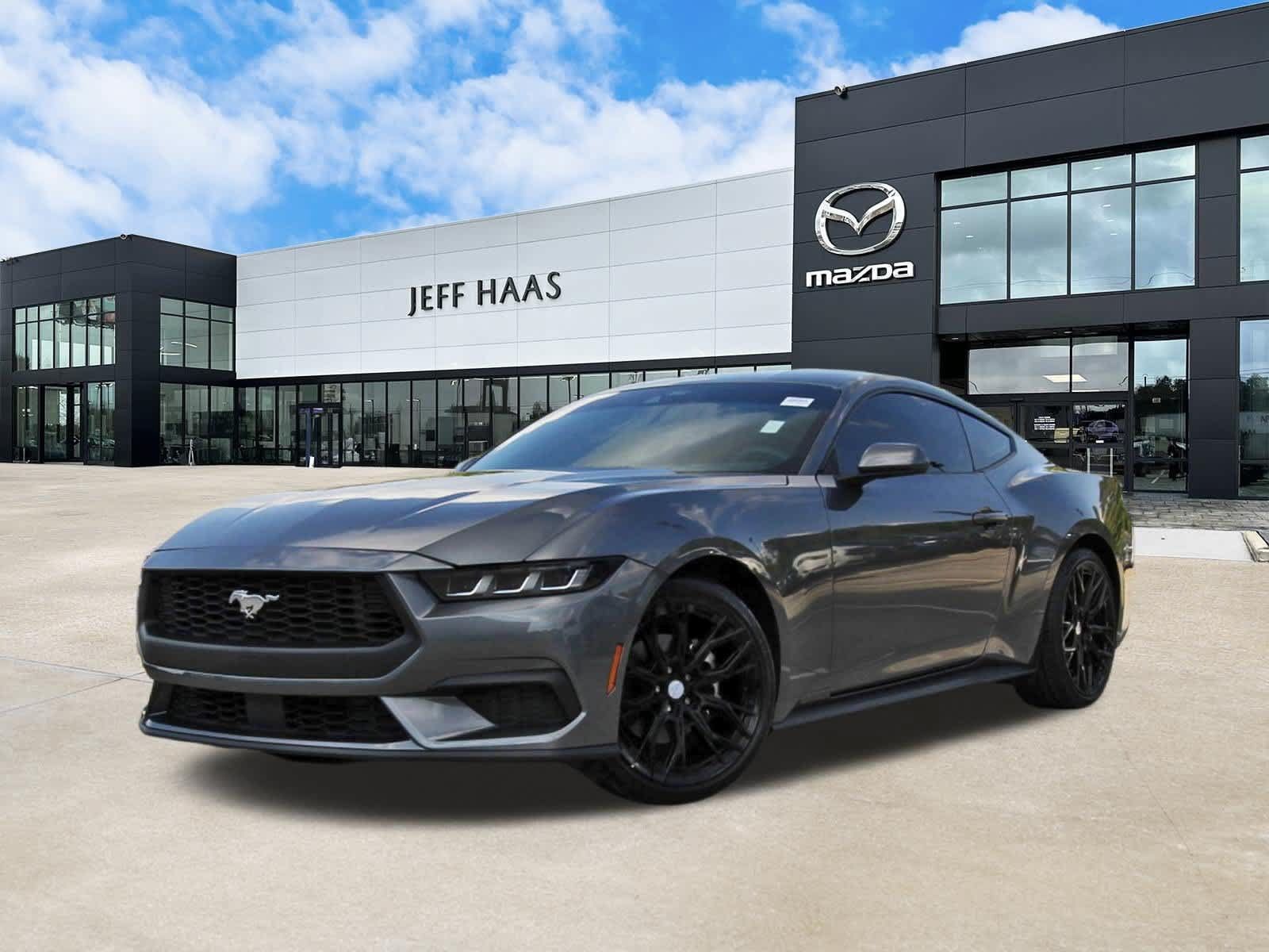 Used 2025 Ford Mustang Coupe RWD image 1