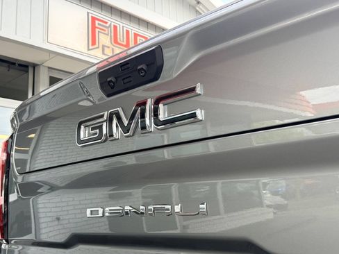 Used 2024 GMC Sierra 2500 Denali w/ Denali Reserve Package AWD/4WD image 9