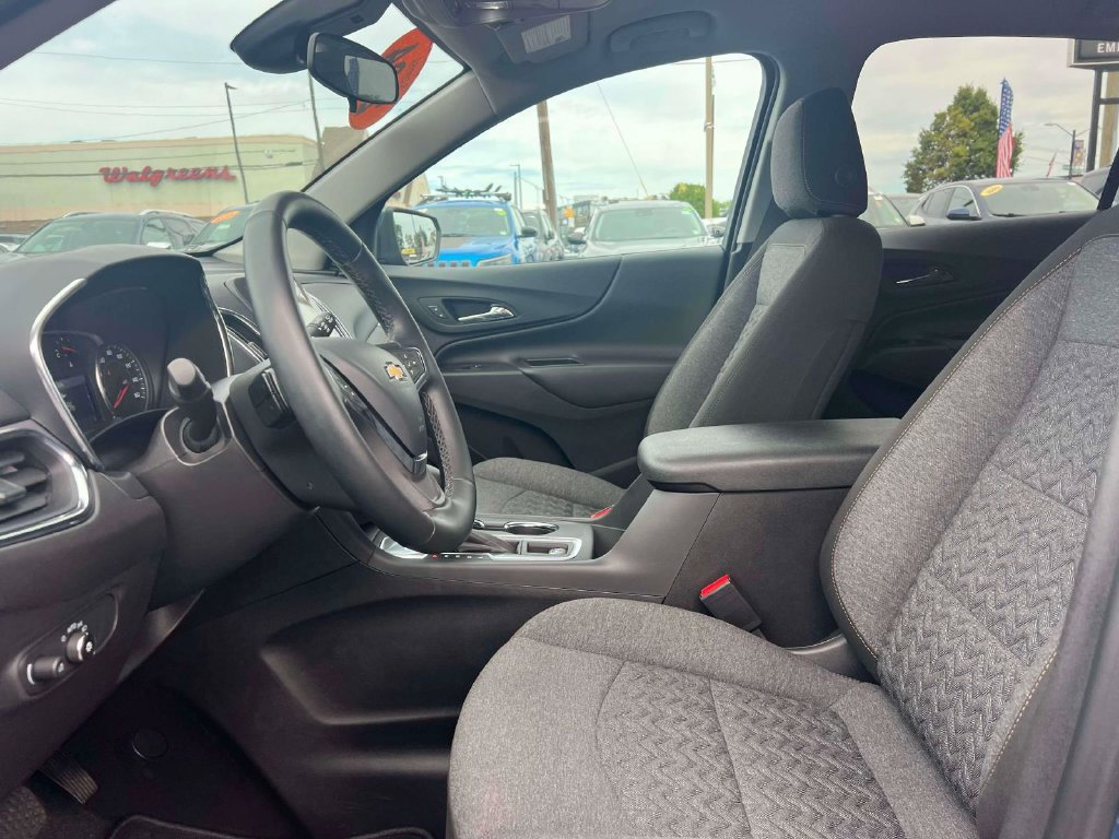 Used 2024 Chevrolet Equinox LT FWD image 17