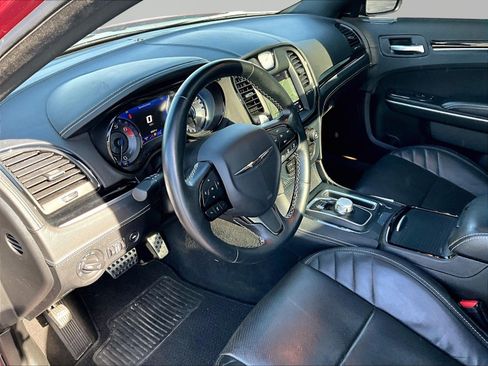 Used 2023 Chrysler 300 C RWD image 17