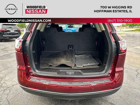 Used 2015 Chevrolet Traverse LT w/ Style and Technology Package FWD image 17