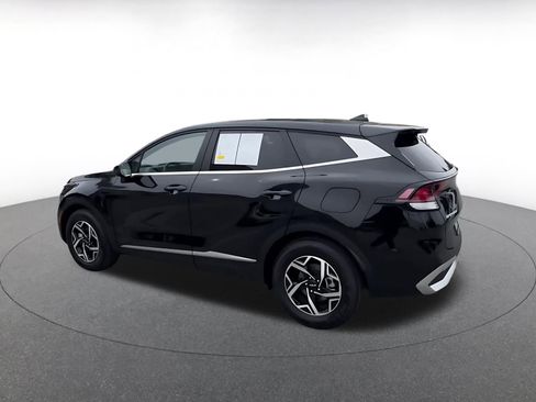 Used 2025 Kia Sportage LX image 10