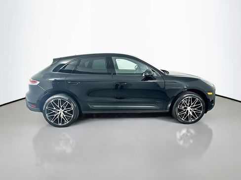 Certified 2026 Porsche Macan image 8