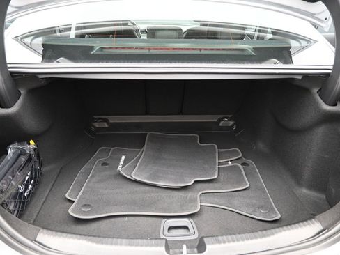 Used 2023 Mercedes-Benz C 300 Sedan image 20